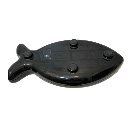 Cat Dish Fish Shaped, Black and Chrome by Blink - Picture 6 of 9